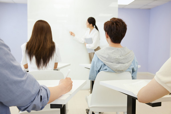 人才梯隊(duì)建設(shè)：培養(yǎng)儲備，確保企業(yè)持續(xù)發(fā)展