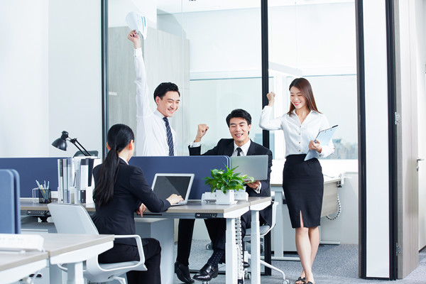 年度經營計劃：聚焦核心業(yè)務，提升核心競爭力