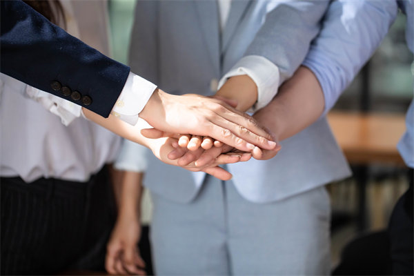 人才是企業(yè)的未來(lái)，人力資源管理成就卓越之路