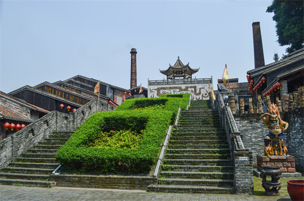 管理咨詢?cè)诜鹕街圃鞓I(yè)轉(zhuǎn)型升級(jí)中扮演何角色？