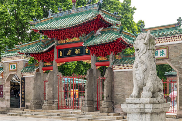 佛山戰(zhàn)略咨詢公司如何為企業(yè)定制長遠(yuǎn)戰(zhàn)略規(guī)劃？