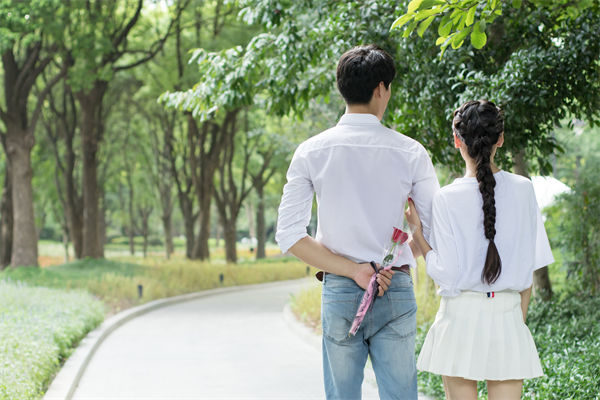 廣東一公司發(fā)錢鼓勵員工談戀愛，品牌營銷怎么看？