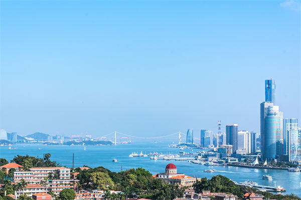 廈門營銷咨詢公司如何為企業(yè)定制精準(zhǔn)營銷策略？