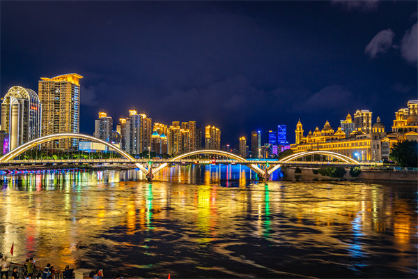 企業(yè)如何借助福州咨詢公司提升員工績效與團(tuán)隊效能？