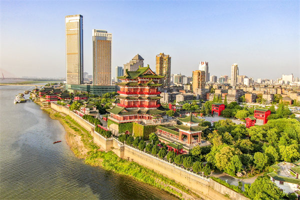 企業(yè)如何借助南昌薪酬咨詢公司優(yōu)化薪酬結(jié)構(gòu)以激勵員工？
