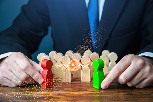 新老業(yè)務(wù)沖突不斷，企業(yè)戰(zhàn)略管理如何平衡布局？