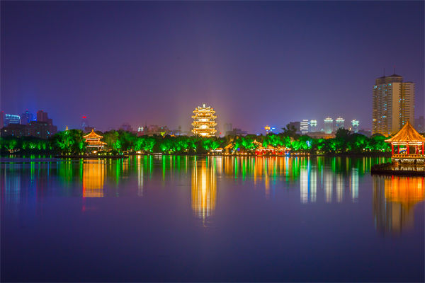 營(yíng)銷轉(zhuǎn)化率低迷？濟(jì)南營(yíng)銷咨詢公司如何精準(zhǔn)打通獲客變現(xiàn)鏈路？