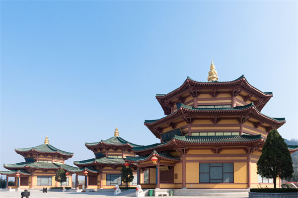 煙臺企業(yè)戰(zhàn)略模糊難落地？戰(zhàn)略咨詢公司如何精準(zhǔn)錨定增長賽道？