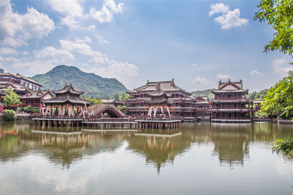 制造業(yè)管理分析：短劇基地狂飆，誰是下一個橫店？