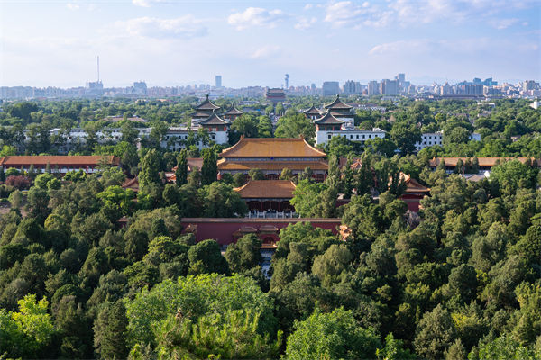 多家公司通知帶薪放假看閱兵，績效管理有何啟示？